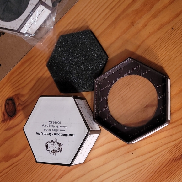 50 beautiful mini hexagon boxes perfect size jewelry or miniatures - Picture 4 of 5